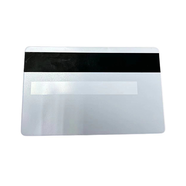Cartes de visite m&eacute;talliques NFC vierges avec fente pour puce de contact 4442
